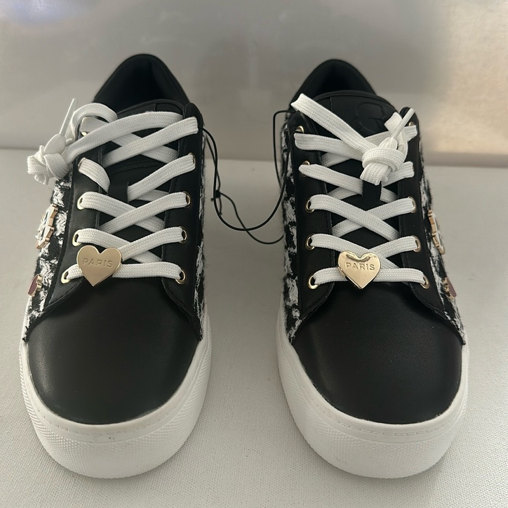 Karl Lagerfeld Black & White Sneakers with Lagerfeld ornaments. Size 8.5